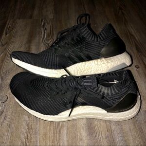 Adidas ultra boost tennis shoe